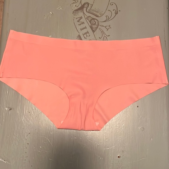 Set of 2 Size Large Panties - Picture 3 of 5